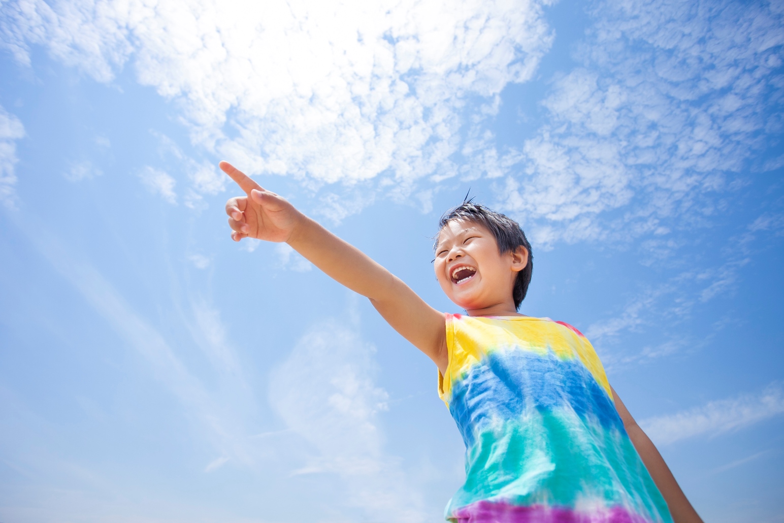 “夏休み＝宿題の山”は日本だけ？世界の夏休みの過ごし方！